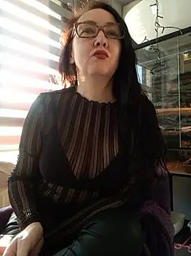 Snapshot of CamilleDesire chatting on 03-18-25, 04:59 CamilleDesire online show from 03-18-25, 04:59