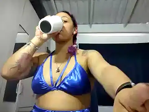 Cata Blue   online show from 01-01-25, 05:55