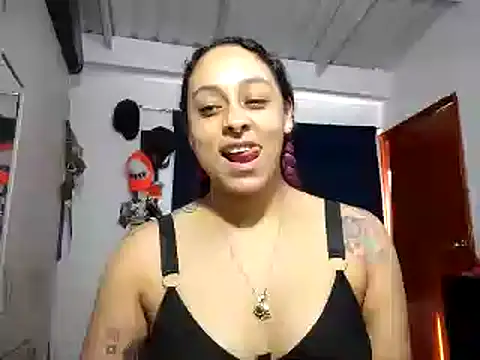 Cata Blue   online show from 02-04-25, 08:17