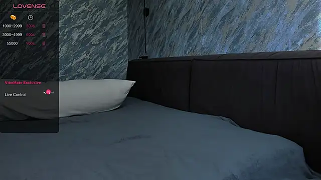 Snapshot of laflamebella chatting on 12-25-24, 08:29 laflamebella online show from 12-25-24, 08:29