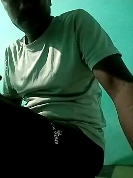 Snapshot of TamizhanKishwin7 chatting on 09-29-25, 08:35 TamizhanKishwin7 online show from 09-29-25, 08:35