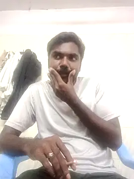 Snapshot of TamizhanKishwin7 chatting on 10-25-25, 10:56 TamizhanKishwin7 online show from 10-25-25, 10:56