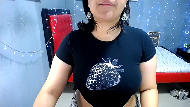 Snapshot of Sweettei chatting on 11-29-25, 11:13 Sweettei online show from 11-29-25, 11:13