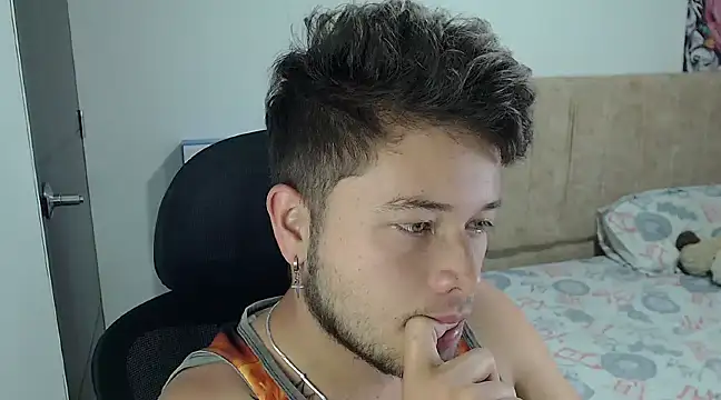 JOHANLEON1 online show from 12-02-24, 12:19