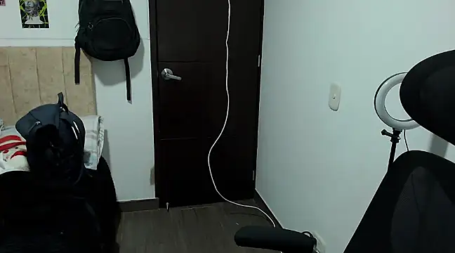 JOHANLEON1 online show from 01-19-25, 03:39