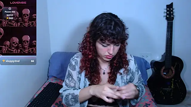 Eli666uwu online show from 01-08-25, 11:09