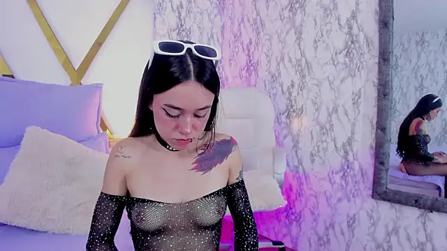 Athziry  online show from 12-15-24, 04:40