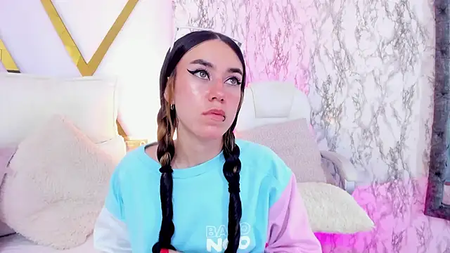 Athziry  online show from 01-13-25, 09:20