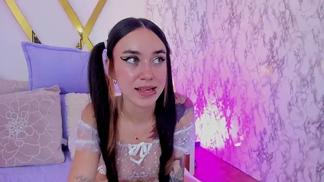 Athziry  online show from 01-17-25, 12:42