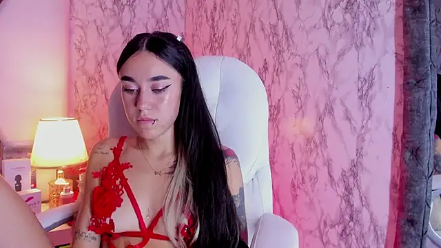 Athziry  online show from 03-07-25, 12:04