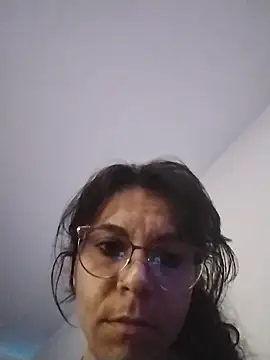 Snapshot of Donostipa chatting on 10-25-25, 04:09 Donostipa online show from 10-25-25, 04:09