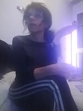 Snapshot of Donostipa chatting on 11-03-25, 11:26 Donostipa online show from 11-03-25, 11:26