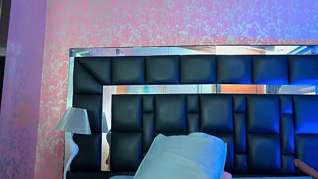 sh malala online show from 10-18-25, 07:14