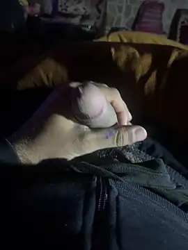 Snapshot of mrtoy121 chatting on 12-20-24, 06:24 mrtoy121 online show from 12-20-24, 06:24