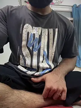 Snapshot of mrtoy121 chatting on 10-10-25, 07:35 mrtoy121 online show from 10-10-25, 07:35