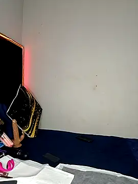 DarkButterfly99 online show from 09-13-25, 04:18