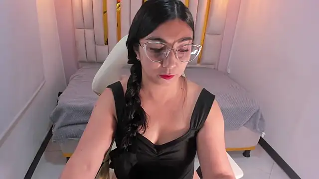 Karla hernandez  online show from 02-13-25, 11:06