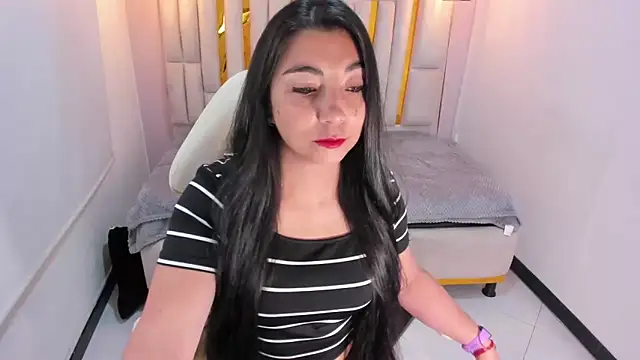 Karla hernandez  online show from 03-12-25, 11:09