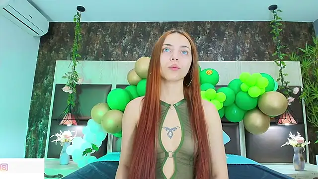 Snapshot of isis_jhempss chatting on 03-18-25, 03:20 isis jhempss online show from 03-18-25, 03:20