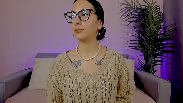 miadaniells hot online show from 04-30-26, 01:06