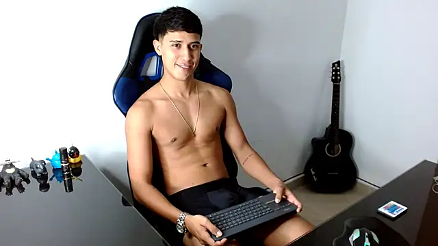 Juan da01 online show from 12-12-24, 01:43