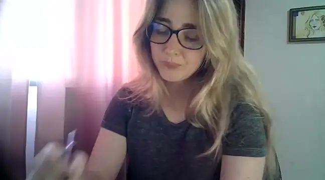 Snapshot of katy_pp chatting on 01-09-25, 02:18 katy pp online show from 01-09-25, 02:18