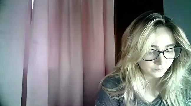 Snapshot of katy_pp chatting on 01-09-25, 10:52 katy pp online show from 01-09-25, 10:52