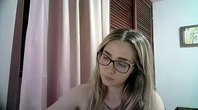 Snapshot of katy_pp chatting on 01-13-25, 01:13 katy pp online show from 01-13-25, 01:13