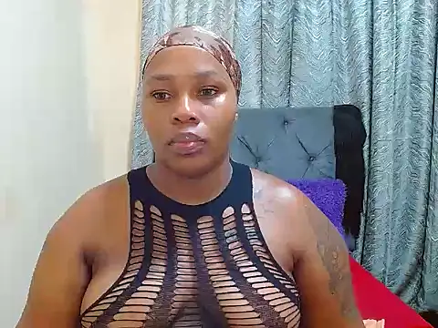 curvycloe1 online show from 12-24-24, 06:22