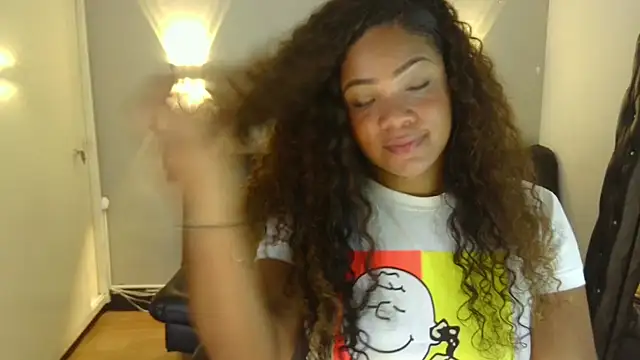 Snapshot of ashley_Tompson1 chatting on 01-16-25, 12:20 ashley Tompson1 online show from 01-16-25, 12:20