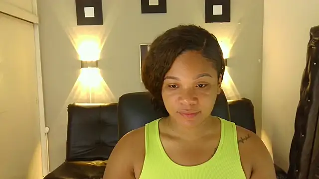 Snapshot of ashley_Tompson1 chatting on 01-21-25, 12:29 ashley Tompson1 online show from 01-21-25, 12:29