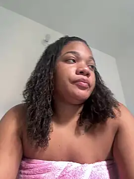 Snapshot of ashley_Tompson1 chatting on 03-05-25, 04:57 ashley Tompson1 online show from 03-05-25, 04:57