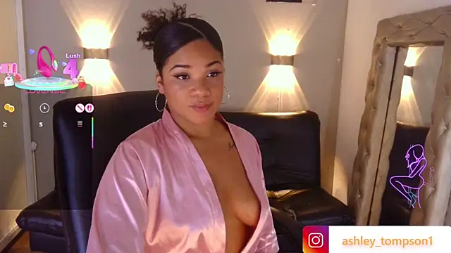 Snapshot of ashley_Tompson1 chatting on 03-11-25, 07:36 ashley Tompson1 online show from 03-11-25, 07:36