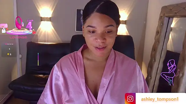 Snapshot of ashley_Tompson1 chatting on 03-18-25, 12:36 ashley Tompson1 online show from 03-18-25, 12:36
