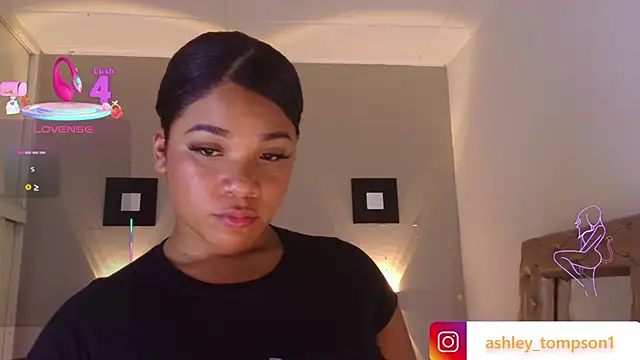 Snapshot of ashley_Tompson1 chatting on 03-21-25, 12:28 ashley Tompson1 online show from 03-21-25, 12:28