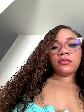 Snapshot of ashley_Tompson1 chatting on 09-19-25, 12:28 ashley Tompson1 online show from 09-19-25, 12:28