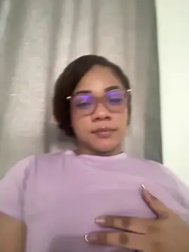 Snapshot of ashley_Tompson1 chatting on 10-22-25, 11:32 ashley Tompson1 online show from 10-22-25, 11:32