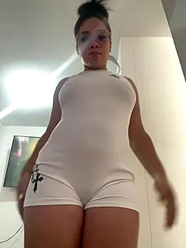 Snapshot of ashley_Tompson1 chatting on 10-24-25, 06:26 ashley Tompson1 online show from 10-24-25, 06:26