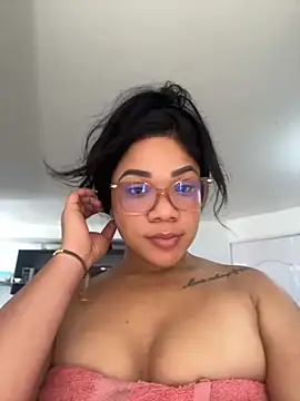 Snapshot of ashley_Tompson1 chatting on 11-06-25, 12:50 ashley Tompson1 online show from 11-06-25, 12:50