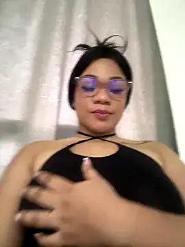 Snapshot of ashley_Tompson1 chatting on 11-14-25, 12:26 ashley Tompson1 online show from 11-14-25, 12:26