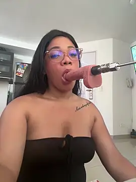 Snapshot of ashley_Tompson1 chatting on 12-14-25, 01:05 ashley Tompson1 online show from 12-14-25, 01:05