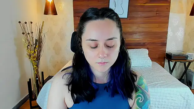 KatherineBond online show from 02-22-25, 12:27