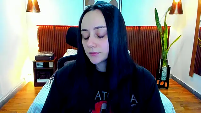 KatherineBond online show from 11-29-25, 06:44