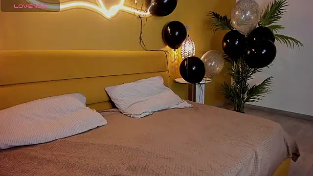 Snapshot of EvaMoran chatting on 01-20-25, 05:15 EvaMoran online show from 01-20-25, 05:15