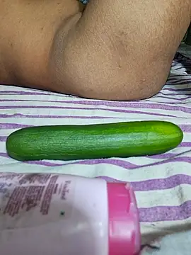 Priya Bong online show from 09-24-25, 07:39