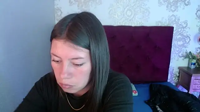 Snapshot of AnnaliOlsenX chatting on 11-25-25, 02:22 AnnaliOlsenX online show from 11-25-25, 02:22