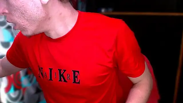 Snapshot of deividcloud36 chatting on 11-23-25, 02:33 deividcloud36 online show from 11-23-25, 02:33