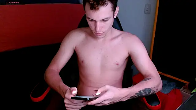 Snapshot of deividcloud36 chatting on 01-09-26, 04:10 deividcloud36 online show from 01-09-26, 04:10