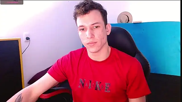 Snapshot of deividcloud36 chatting on 03-12-26, 05:30 deividcloud36 online show from 03-12-26, 05:30