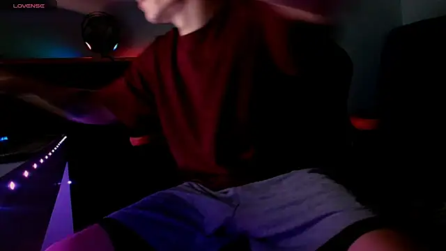 Snapshot of deividcloud36 chatting on 04-01-26, 11:35 deividcloud36 online show from 04-01-26, 11:35